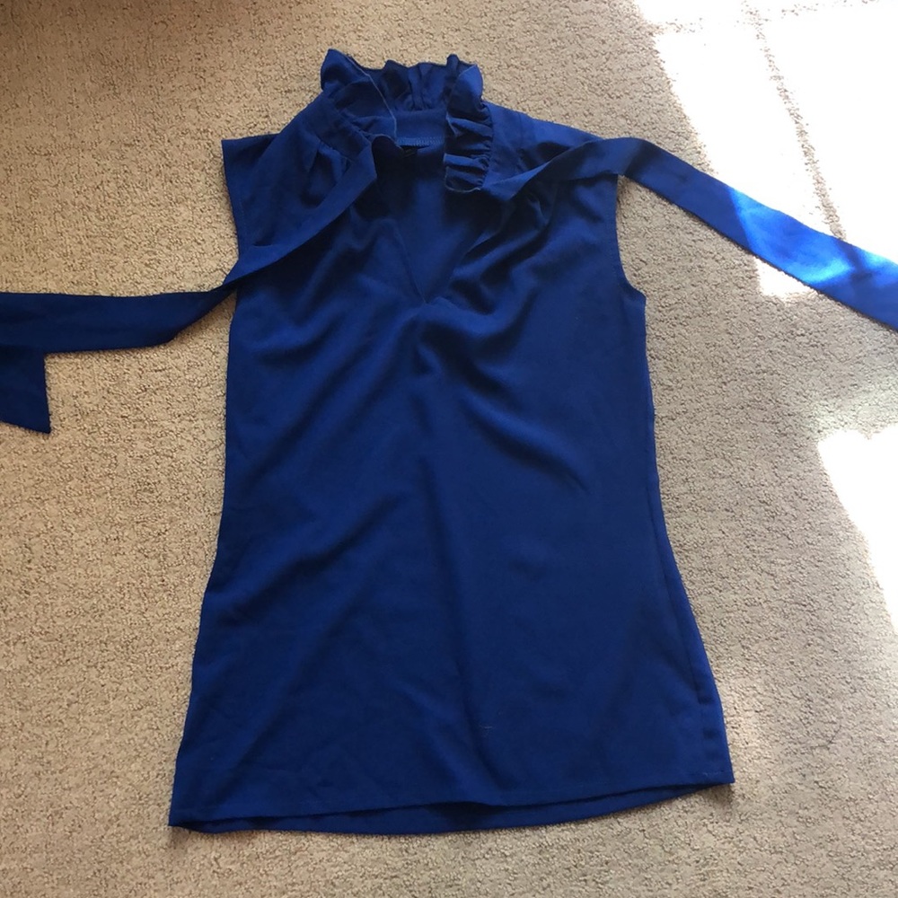 Dioni V-neck sleeveless blouse top blue XS shirt Nordstrom Rack